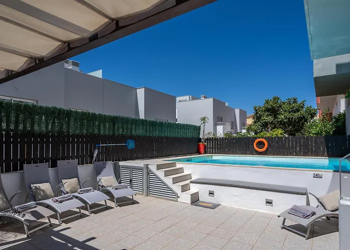 Villa Cantinho Algarvio Vista Rio *