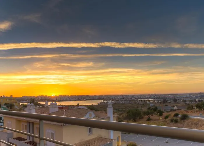 Cantinho Algarvio Vista Rio Villa *